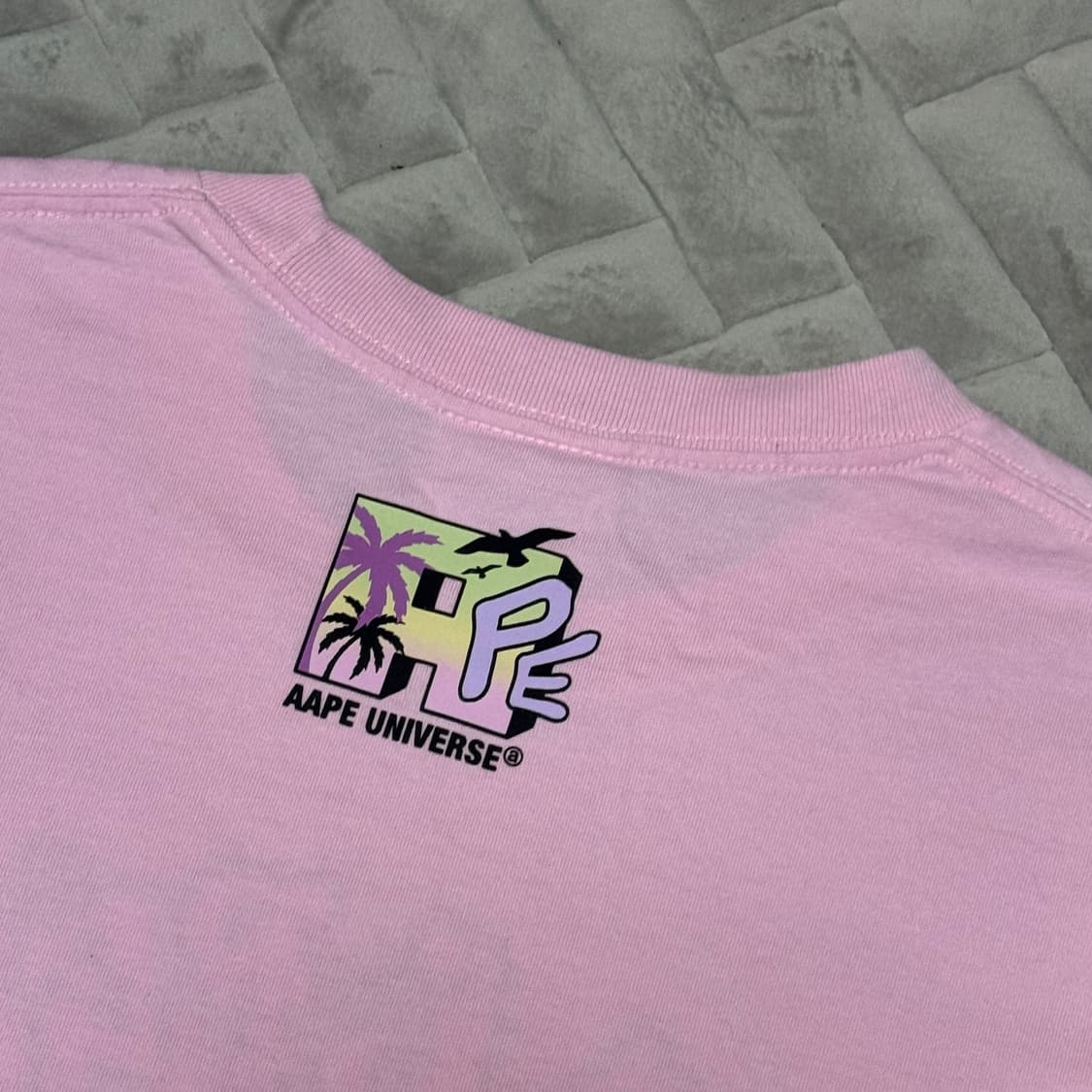 [희귀/유일매물] 에이프 핑크 티셔츠 S 상품이미지3