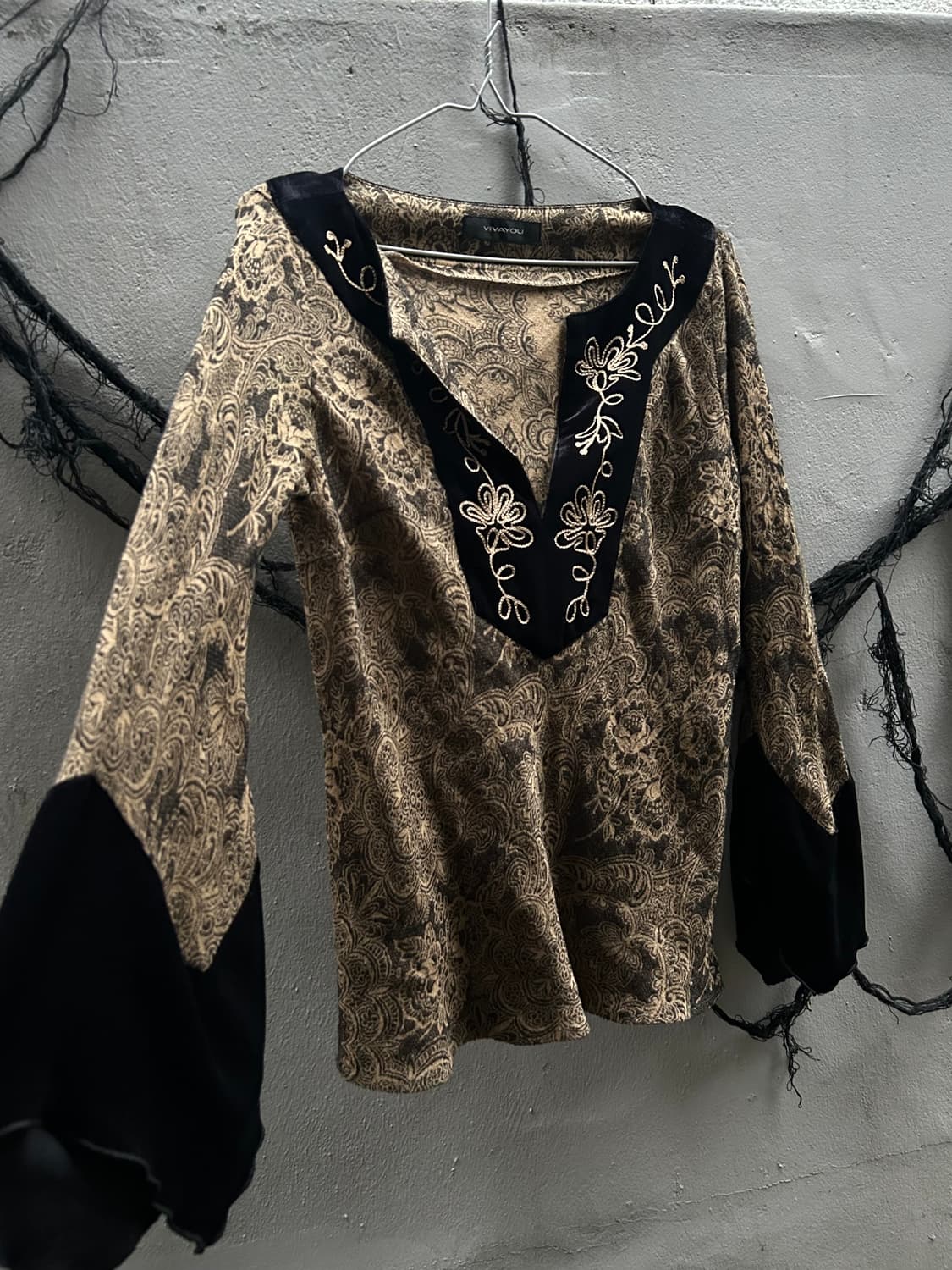 *rare design* 고딕 에스닉 패턴 롱슬리브 상품이미지4