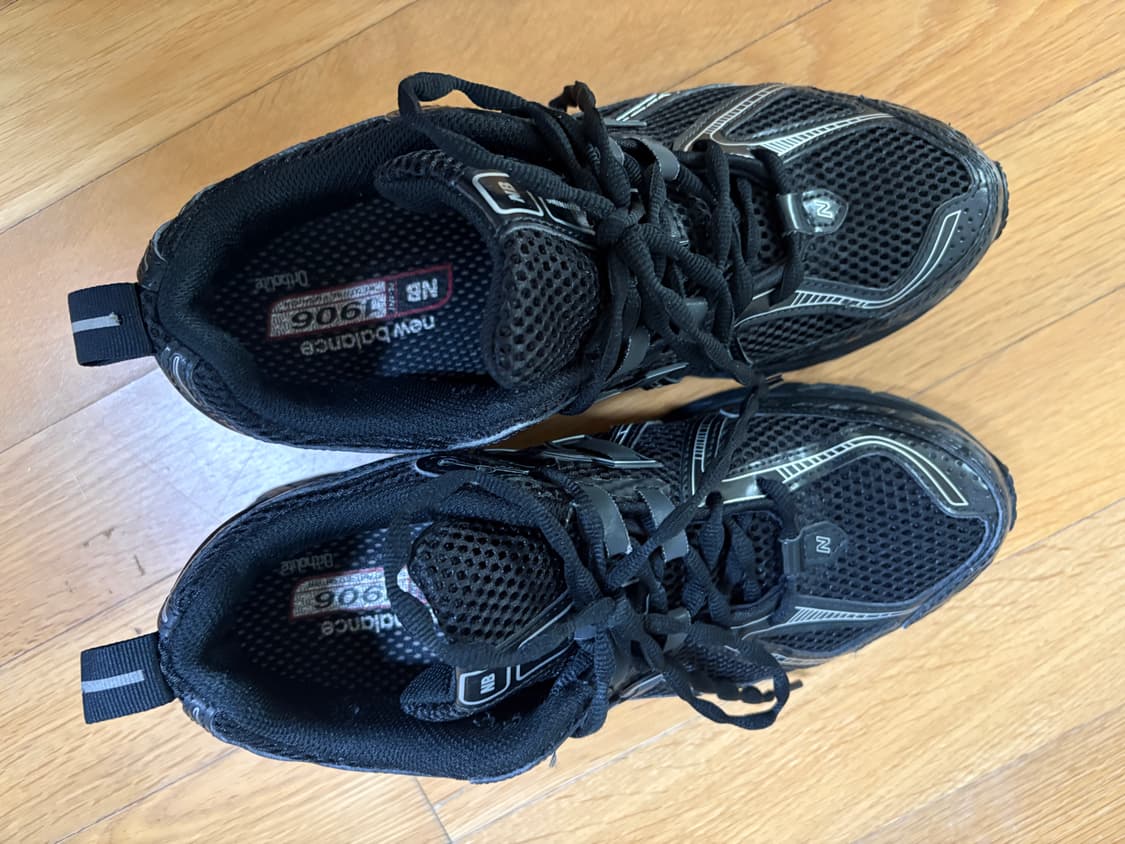 뉴발란스 1906 블랙 270 상품이미지2