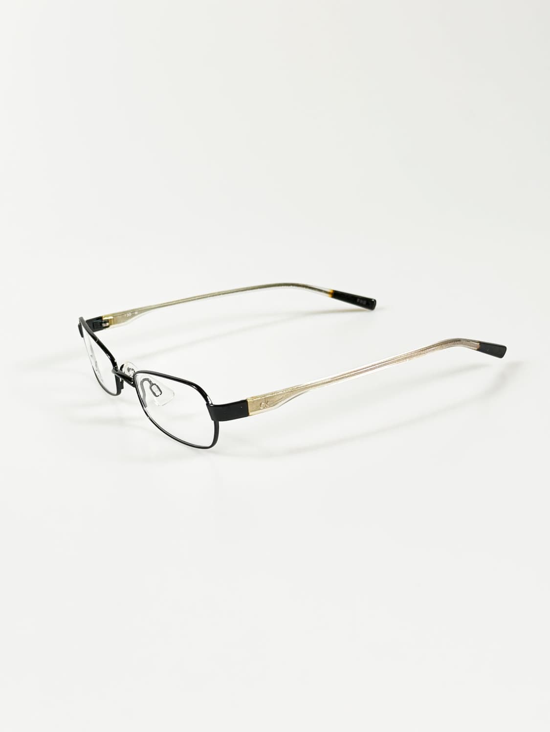 캘빈클라인 블랙 메탈 슬림 스퀘어 빈티지 안경 상품이미지3