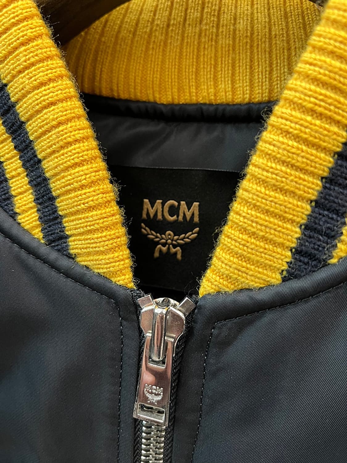 105) MCM 17ss 펑크에토스 스터드 봄버자켓  상품이미지4