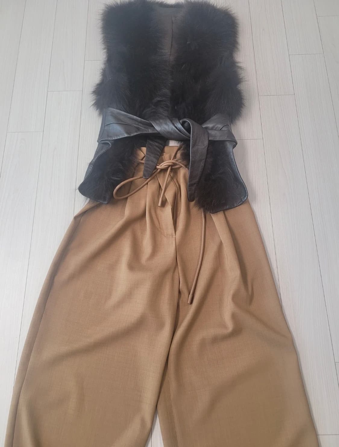 새상품 리얼 퍼 + 가죽 벨트 베스트 / 퍼 조끼 (딥브라운) 상품이미지2