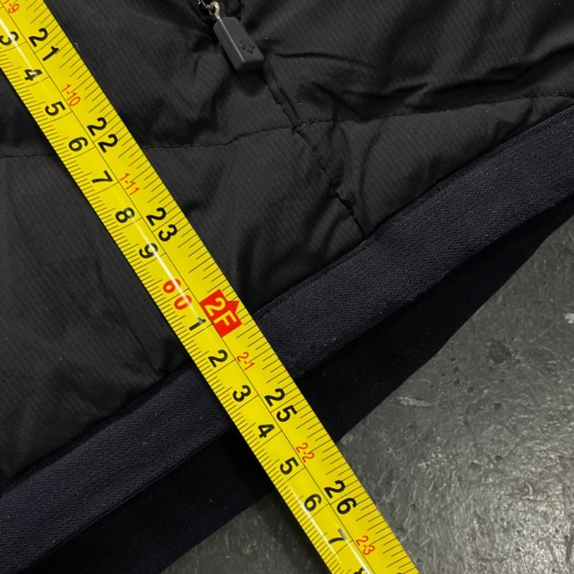 95 데상트 경량패딩 상품이미지7