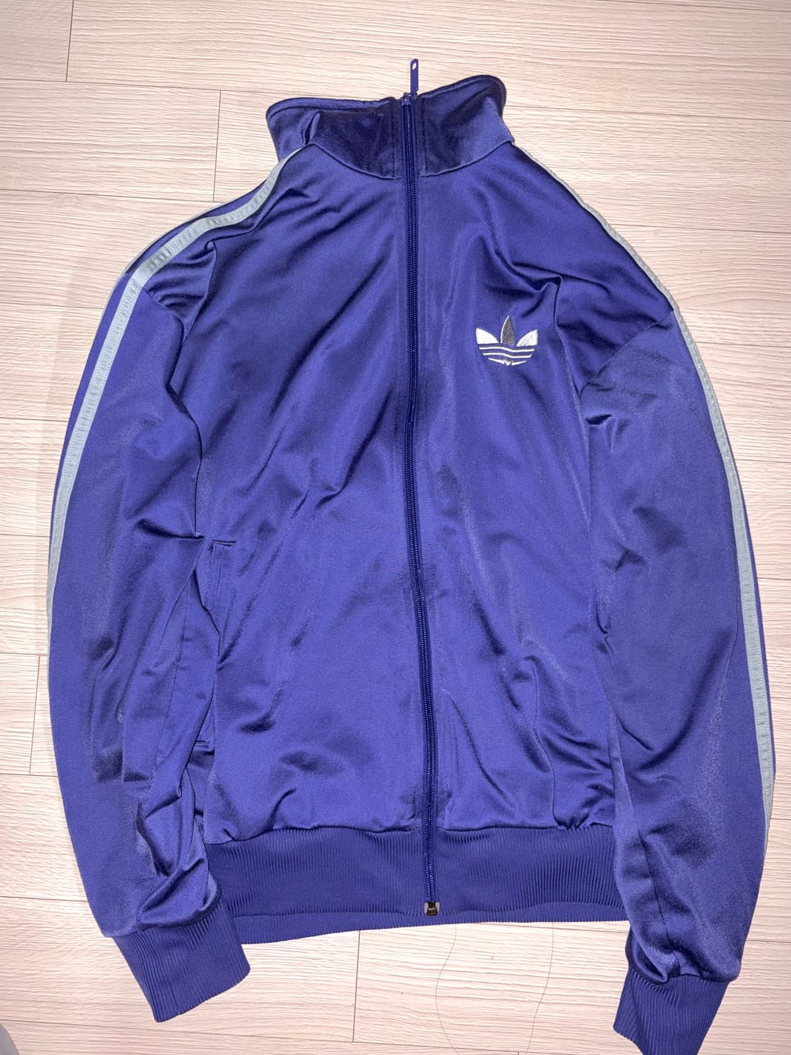 아디다스 구파이어버드 실버 바이올렛 져지 상품이미지1