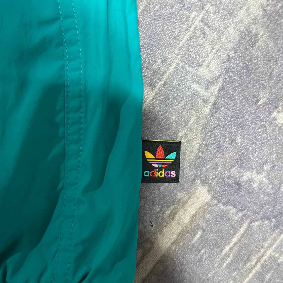 아디다스 퍼렐윌리엄스 윈드브레이커 아노락 XL 상품이미지5