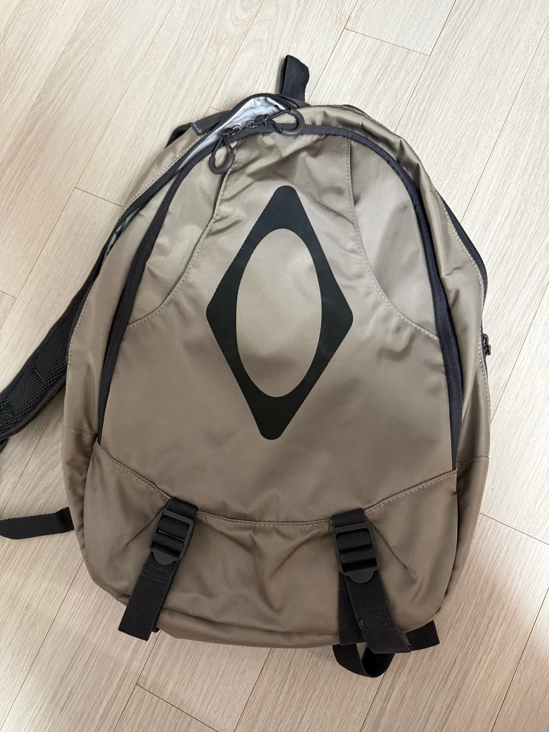 미스치프 롬버스 마운틴 백팩 카키 상품이미지2