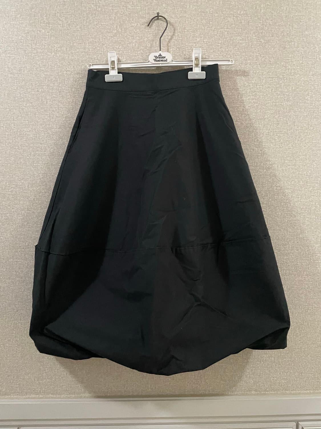 블랙벌룬 스커트 상품이미지1