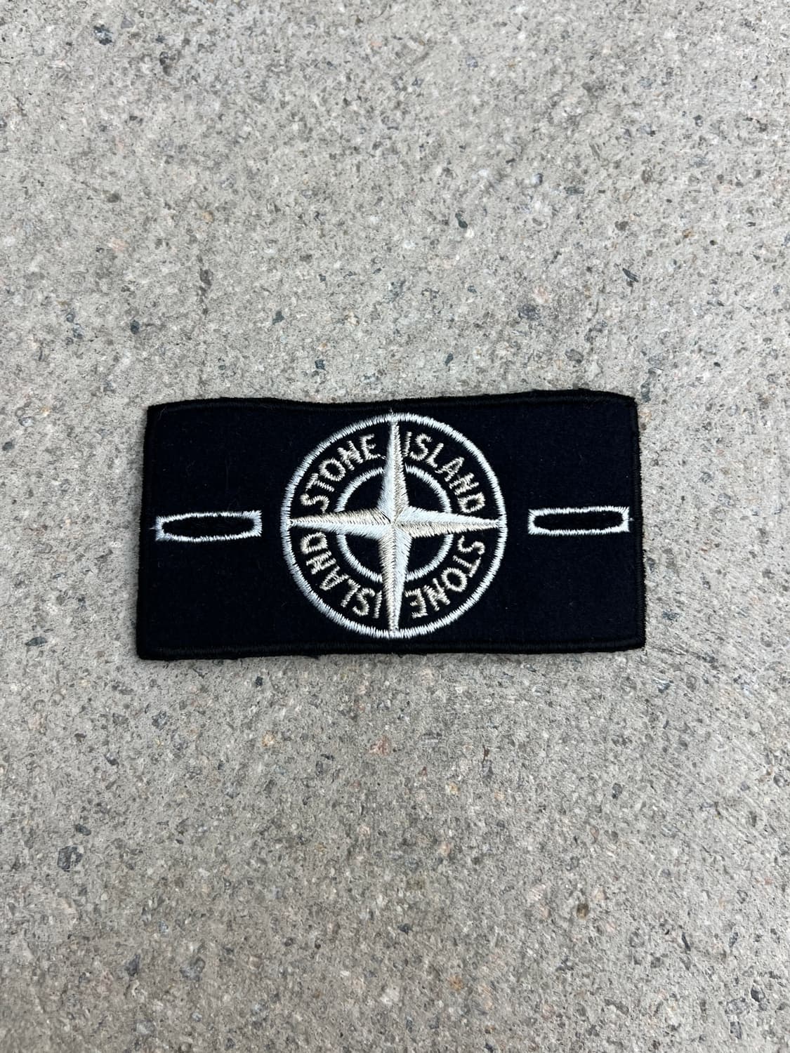 스톤아일랜드 화이트 와펜 상품이미지1