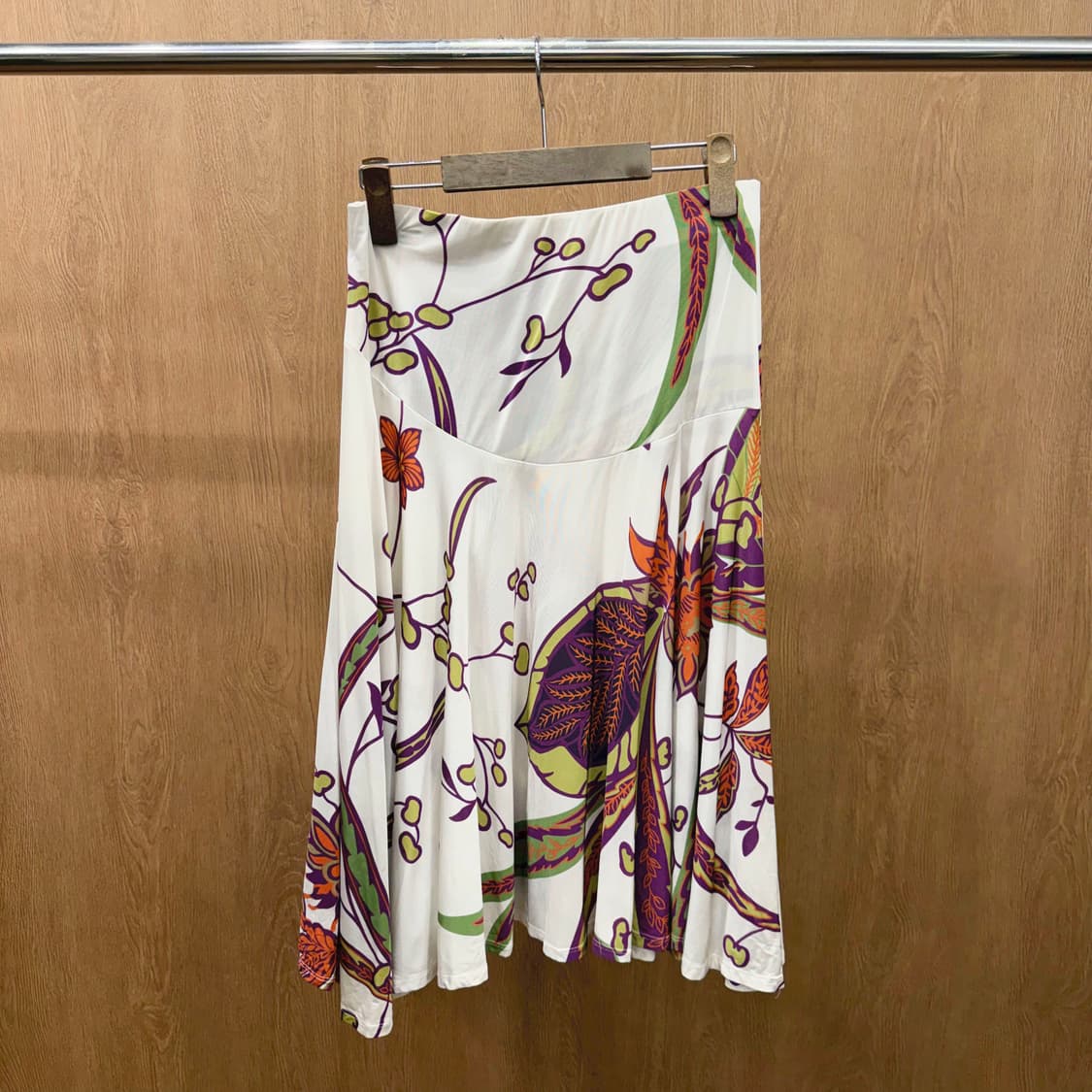 막스마라 롱 스커트 플로럴 보태니컬 프린팅 디테일 플레어핏 아이보리 레드 상품이미지3