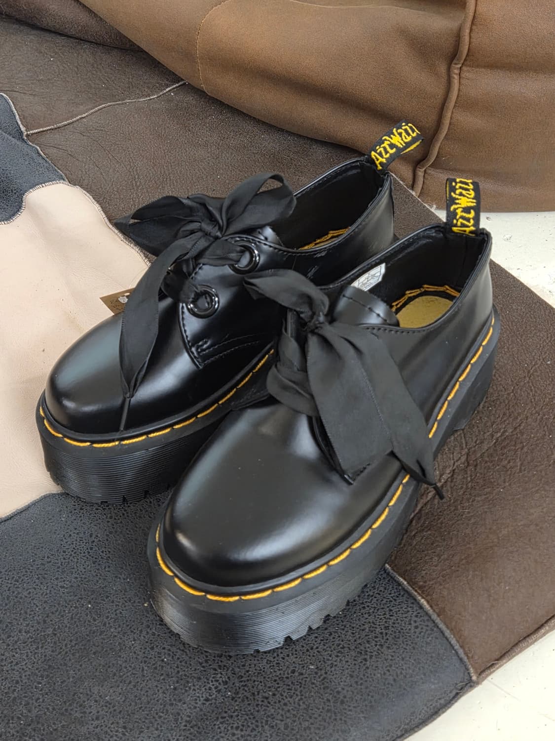 Dr.Martens 닥터마틴 홀리쿼드 상품이미지3