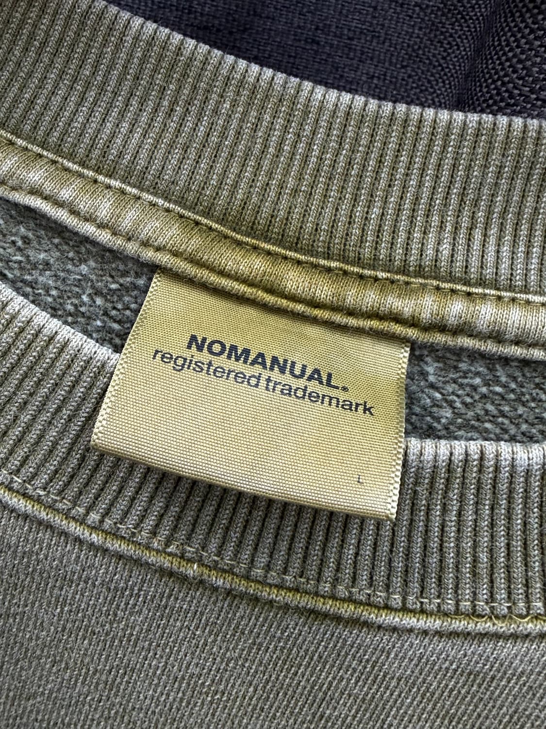 NOMANUAL 워싱 피그먼트 맨투맨 티셔츠 상품이미지7