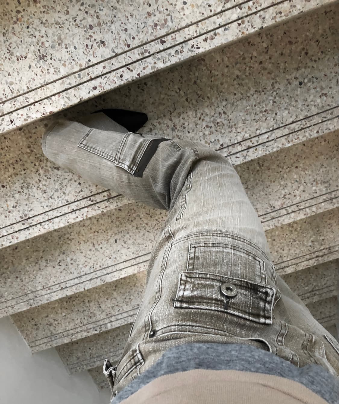 cargo lowrise pt (착용샷 o) 상품이미지3