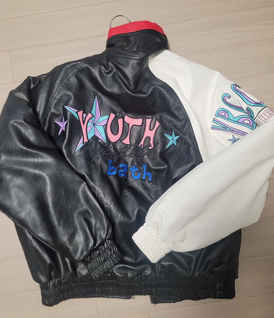 유쓰배쓰 스타 오버핏 비건레더 블루종 블랙 상품이미지2