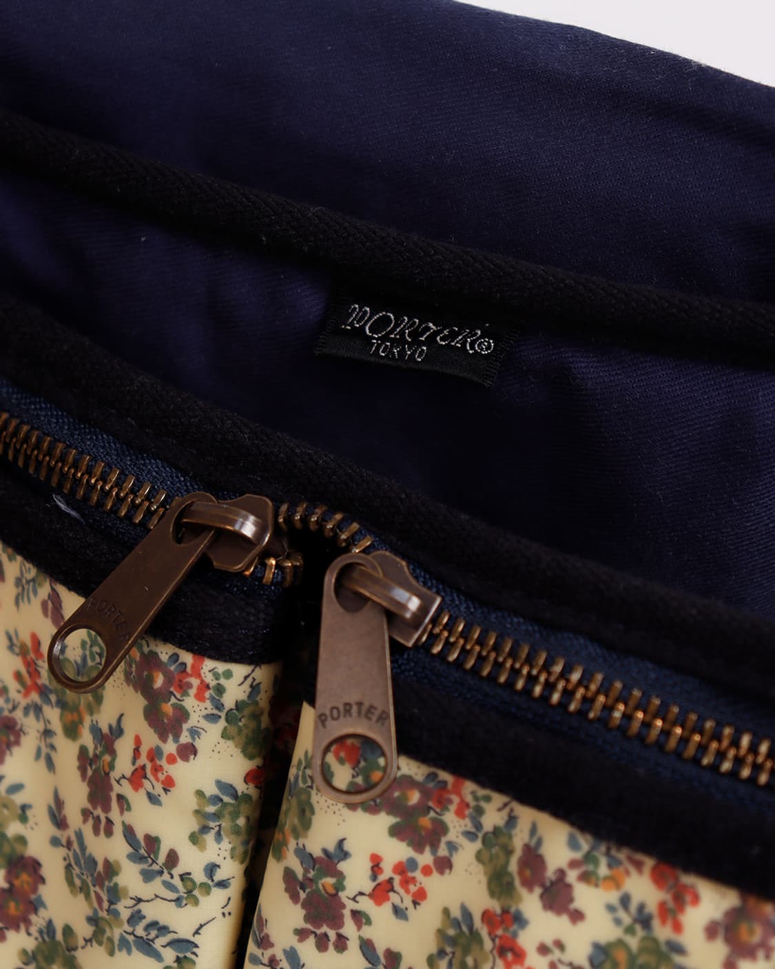 [PORTER x BEAMS x LIBERTY] 플로럴 패턴 메신저백 상품이미지5