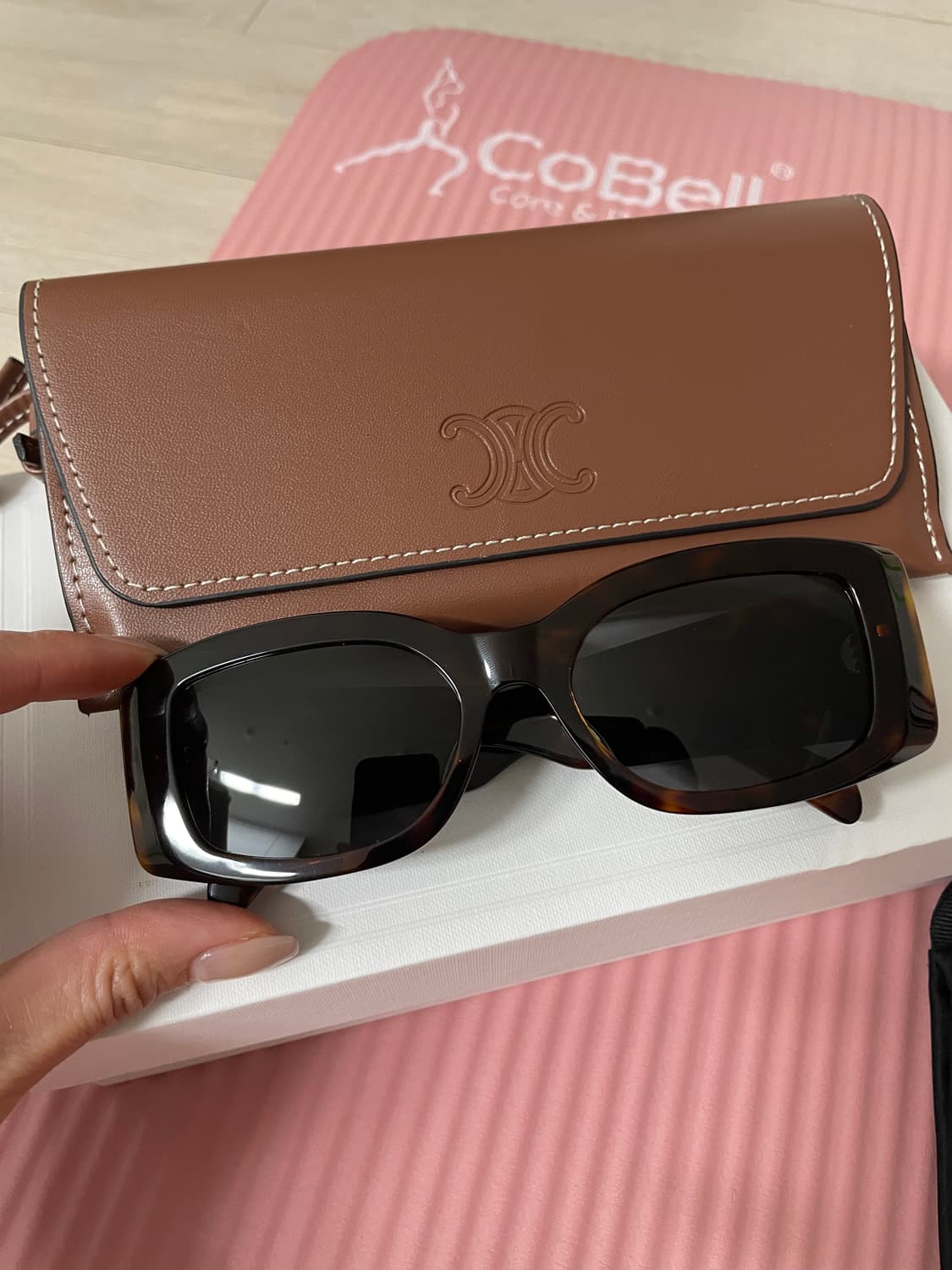 셀린느 트리옹프 XL 01 선글라스 판매 상품이미지4