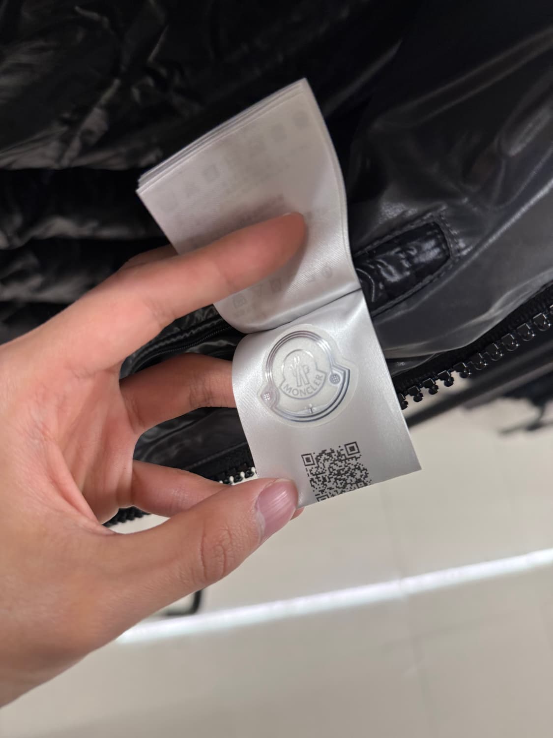 (5) 몽클레어 마야 22FW 패딩 5사이즈 블랙  상품이미지8