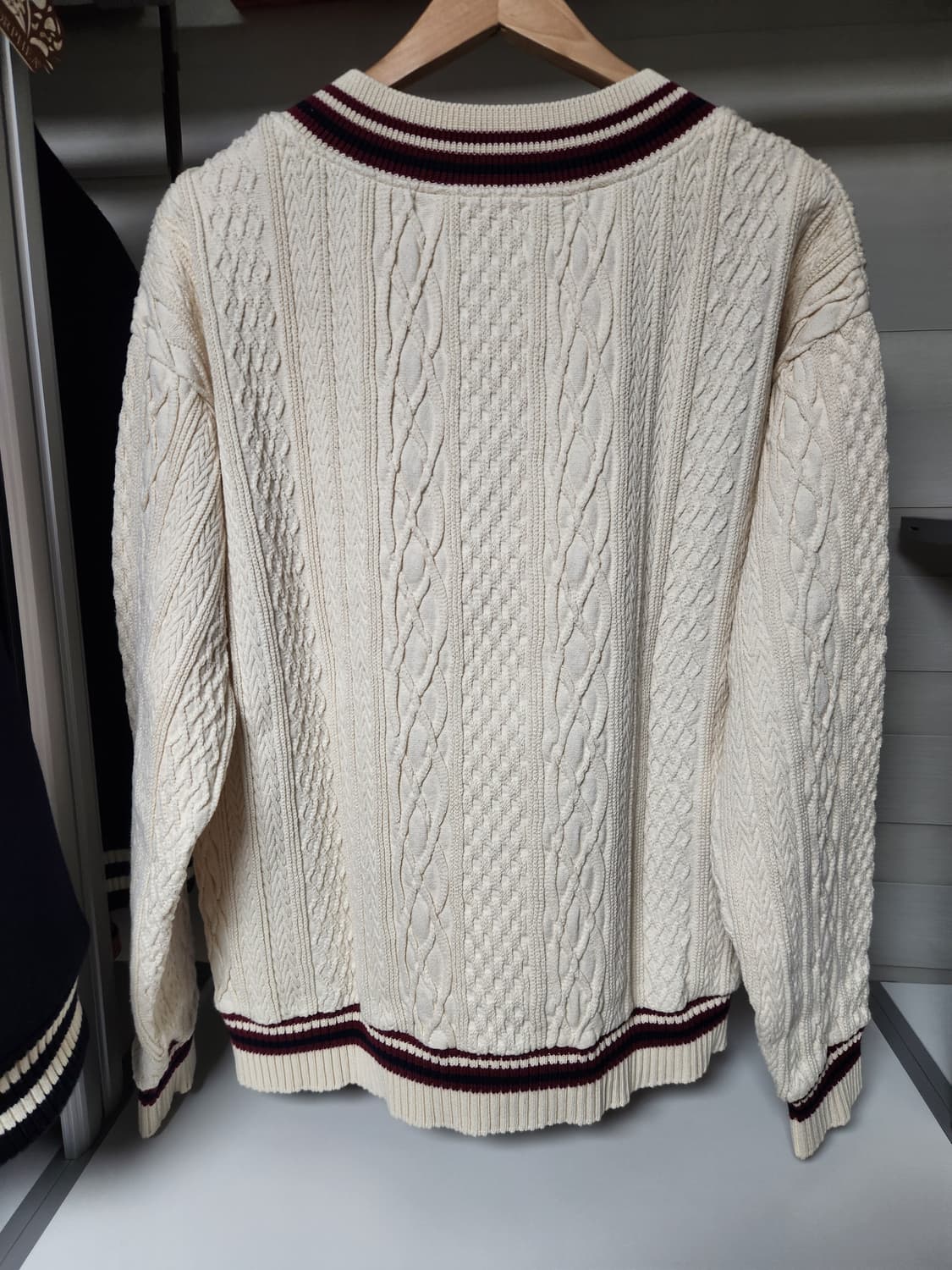 일원에이티(Ill One Eighty) 틸던 브이넥 니트 L사이즈 상품이미지3