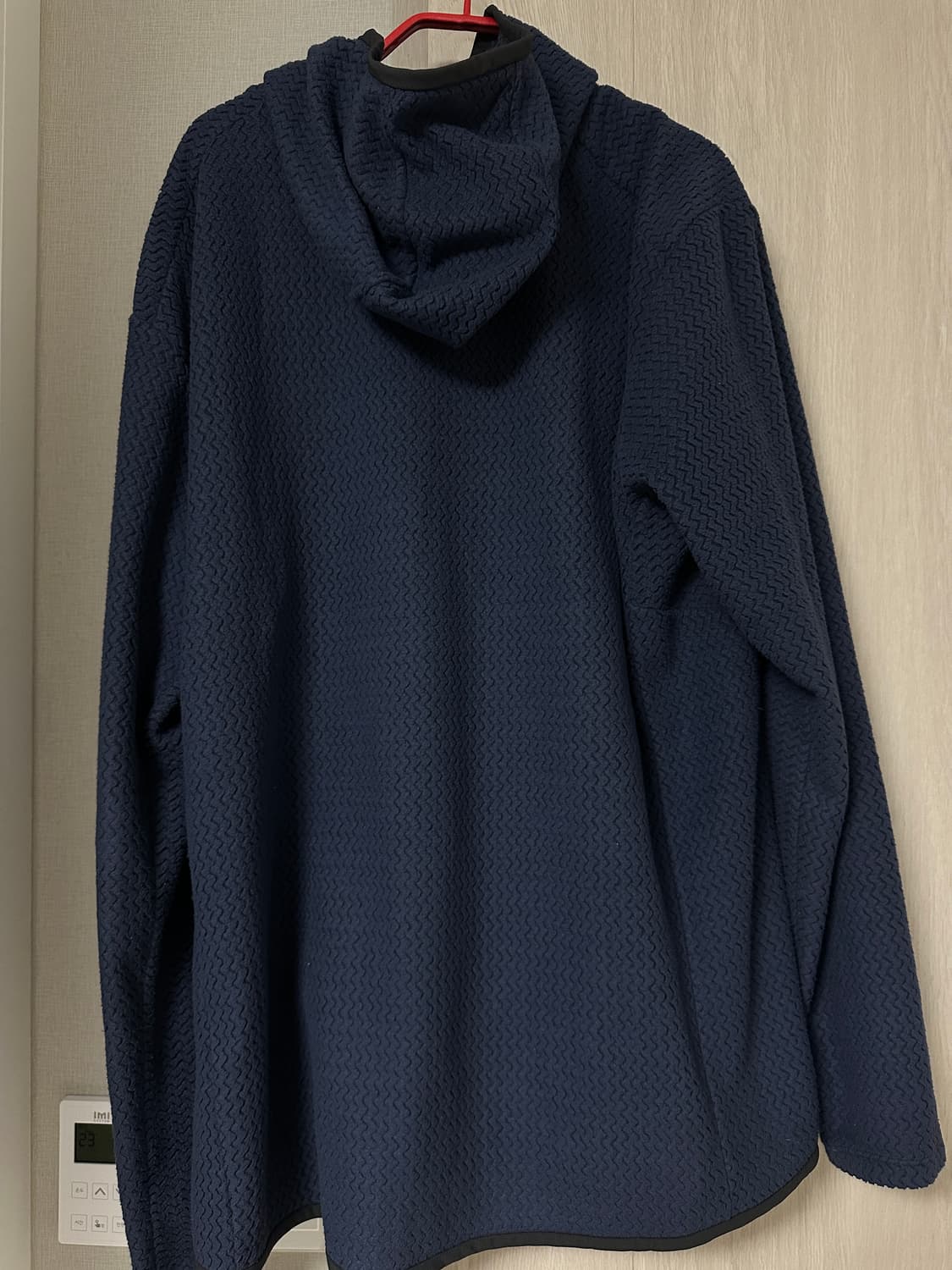 파타고니아 R1 에어 풀집업 후디 네이비 색상  상품이미지3