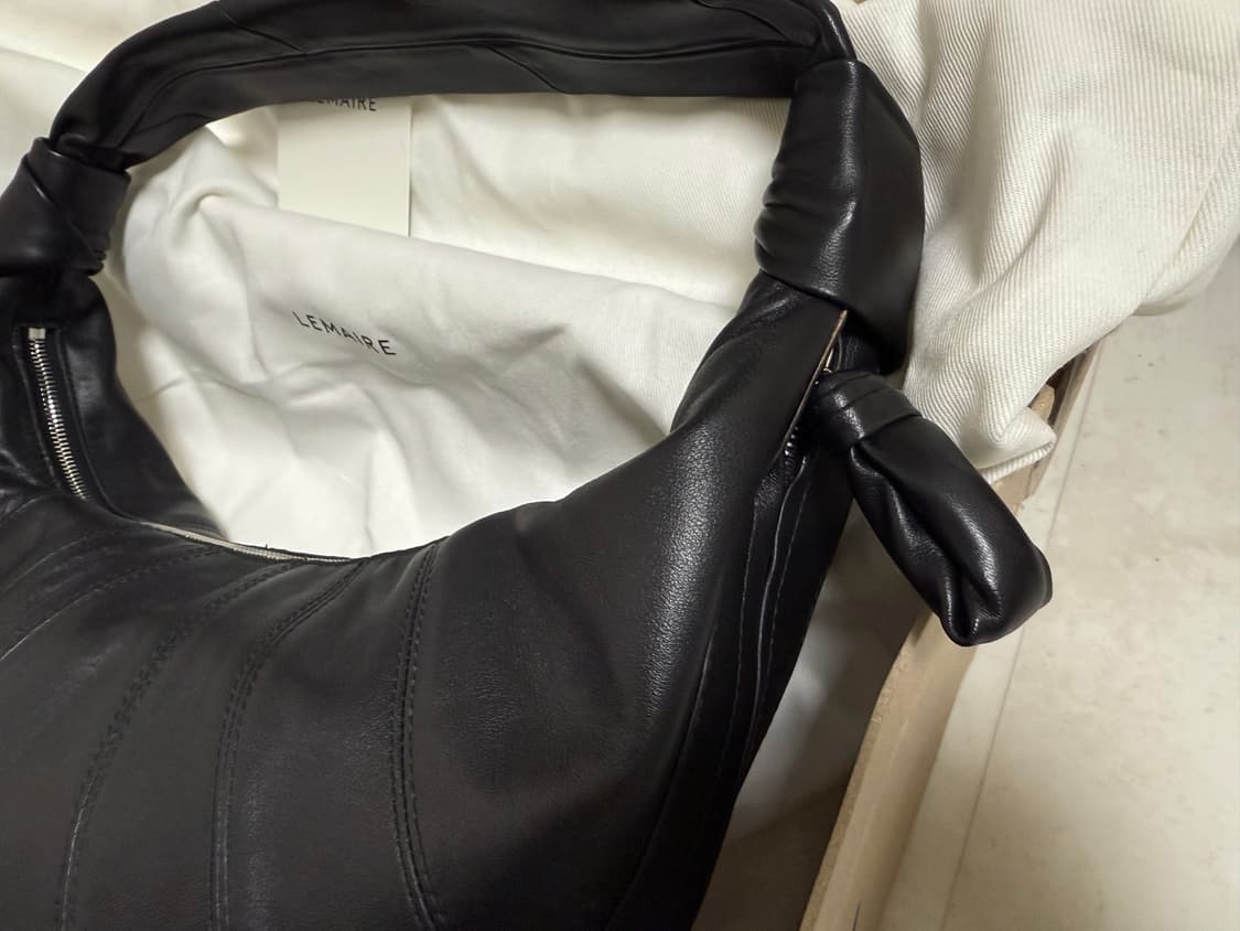 르메르 포춘백 나파레더 라지 사이즈 블랙 상품이미지2