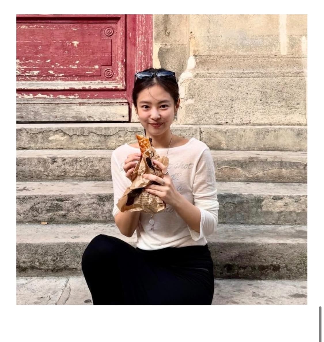 제니 착용 길라아카이브 롱슬리브 티셔츠 Grey 상품이미지7