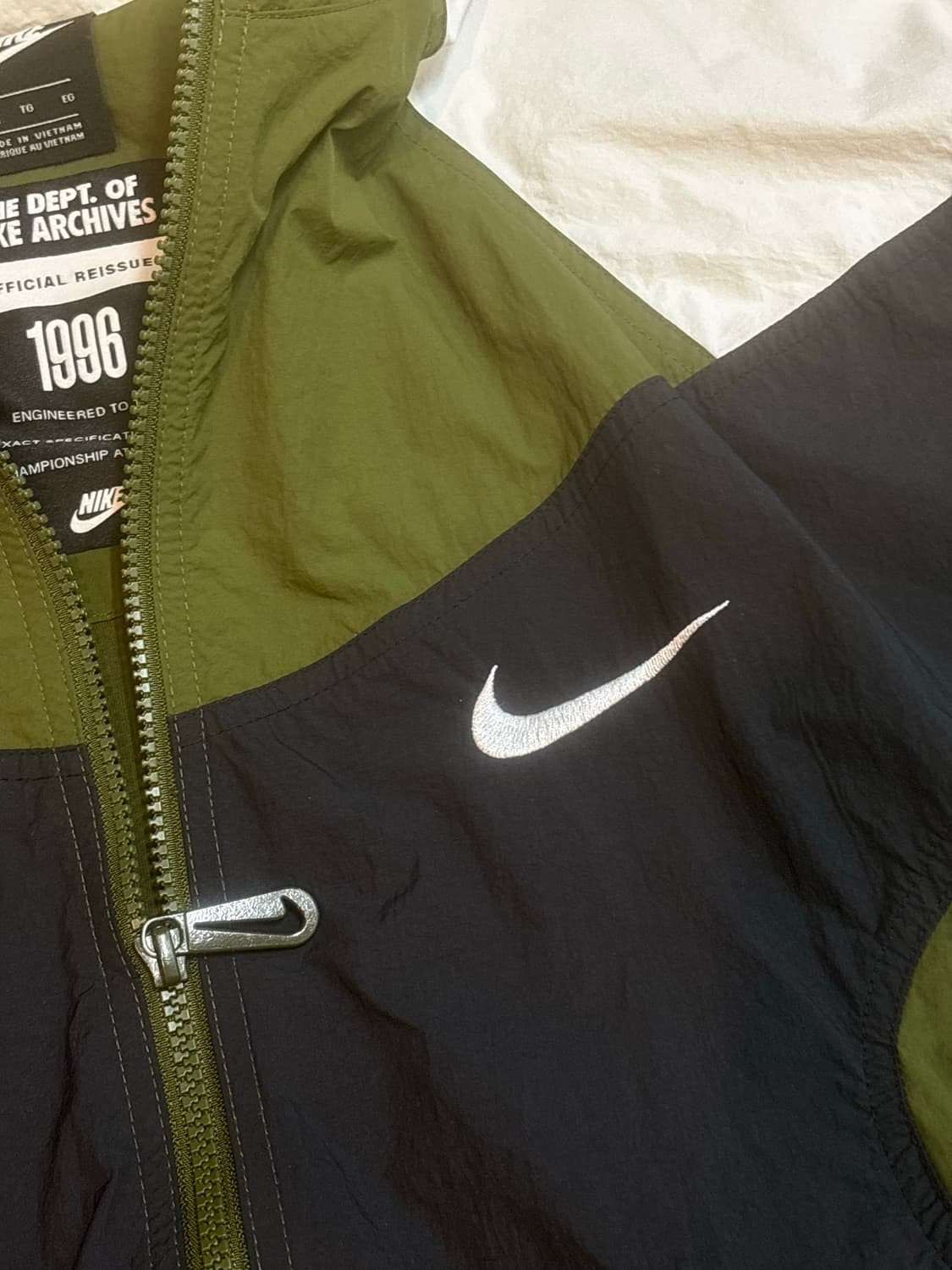나이키 리이슈 우븐 재킷 리전 그린 상품이미지6