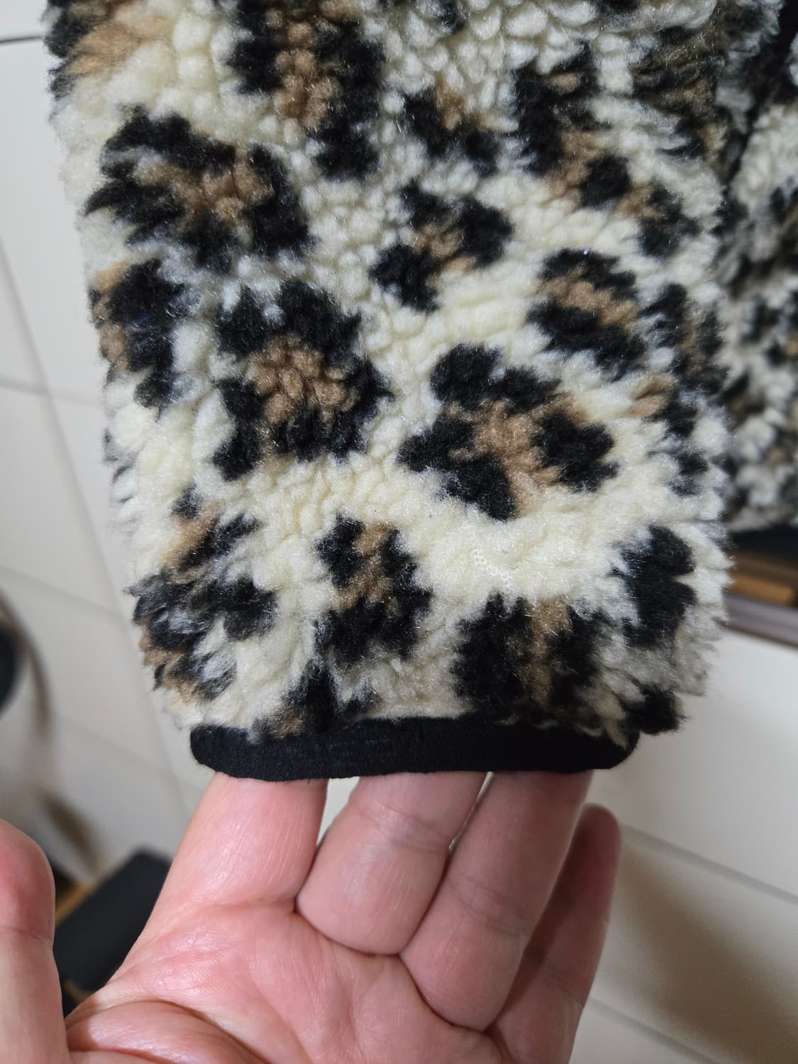 네파 레오파드 호피 보아 후드집업 상품이미지4