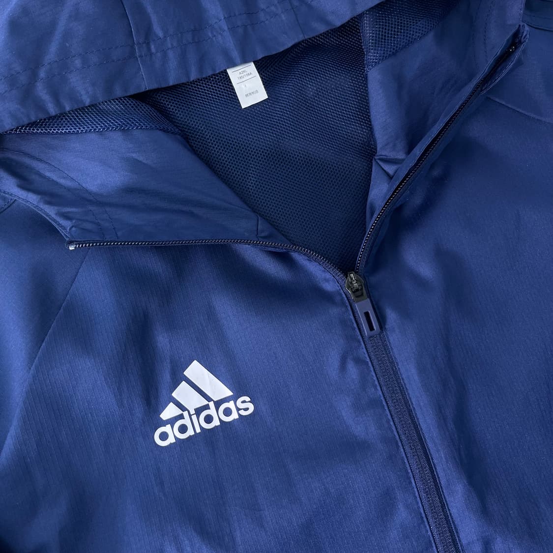 105 아디다스 바람막이 프린팅 바람막이  상품이미지2