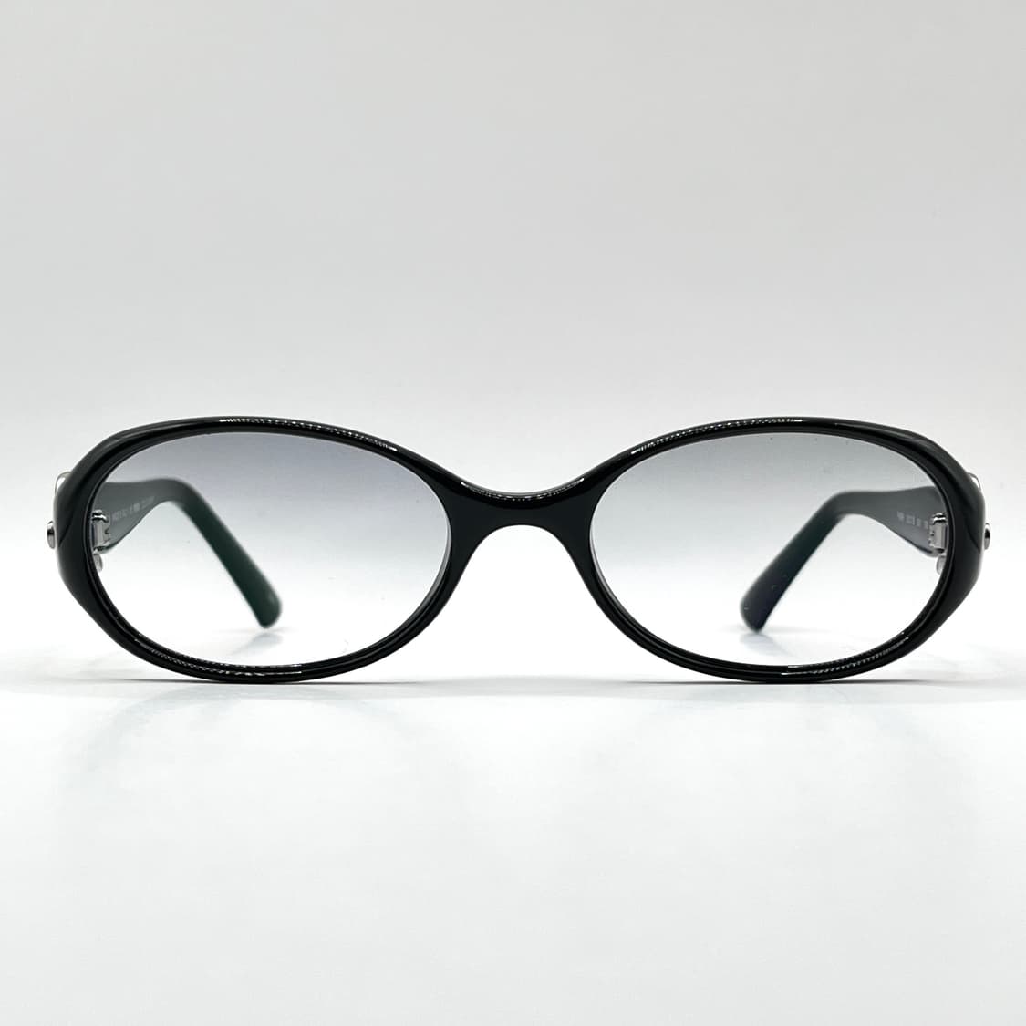 FENDI 펜디 버클 뿔테 선글라스  상품이미지2