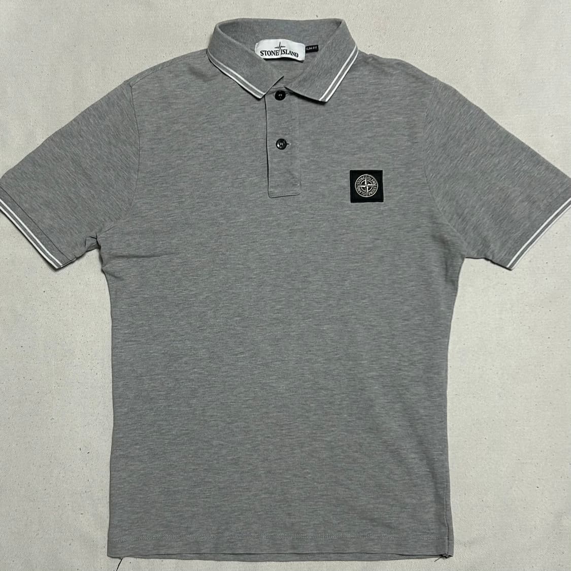 🫶🏻스톤아일랜드 슬림핏 그레이 카라 반팔티🫶🏻 상품이미지1
