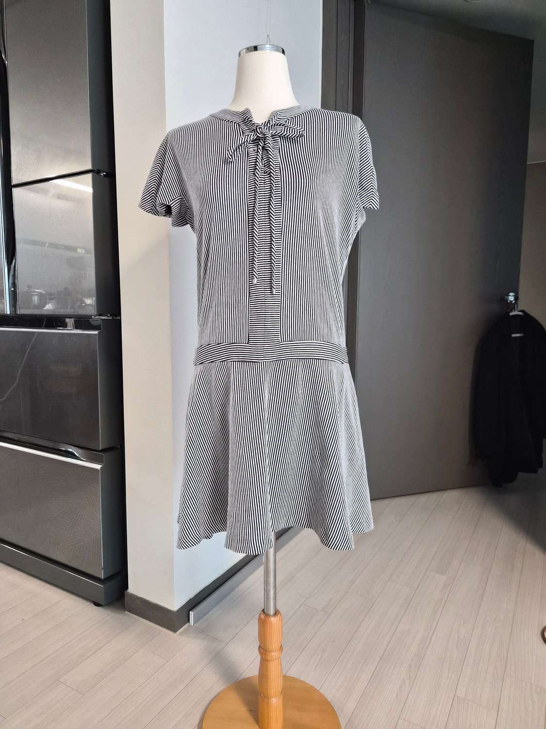 [프랑스 감성] 까샤렐(Cacharel)  스트라이프 리본 원피스 상품이미지2