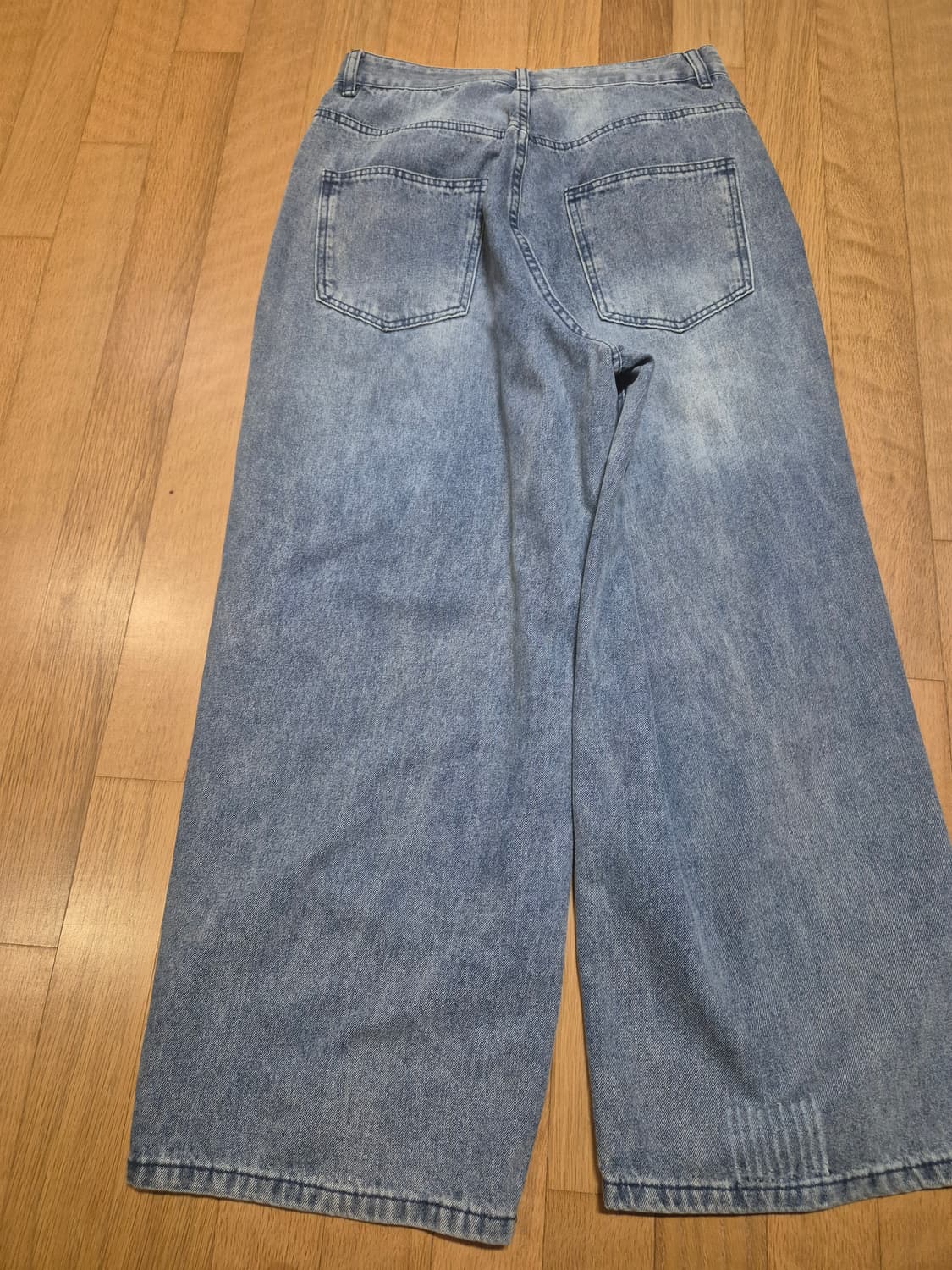 데미지 워시드 데님 팬츠 미디엄 블루 상품이미지5