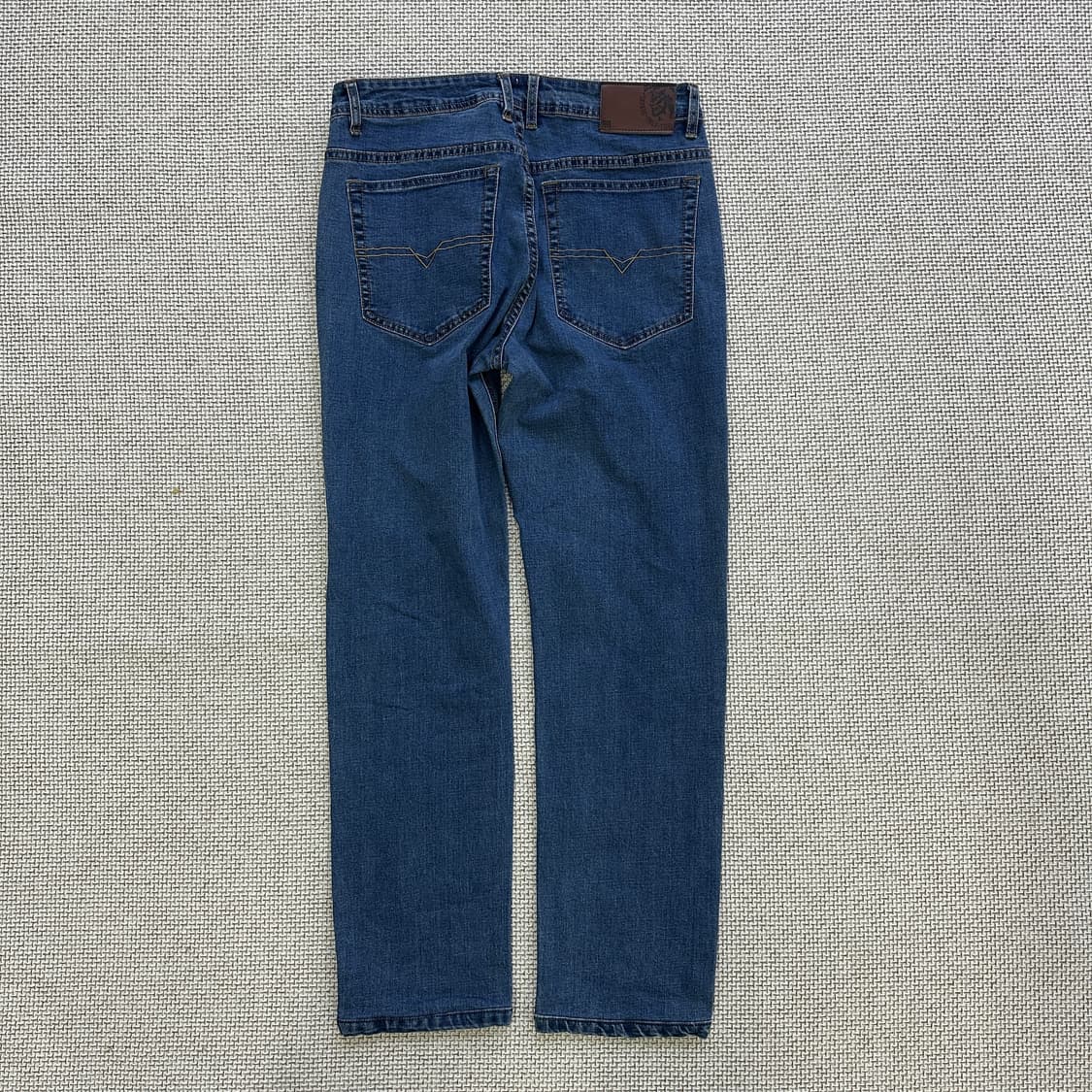 34 디젤 남성 데님 일자 팬츠 0423D 상품이미지3