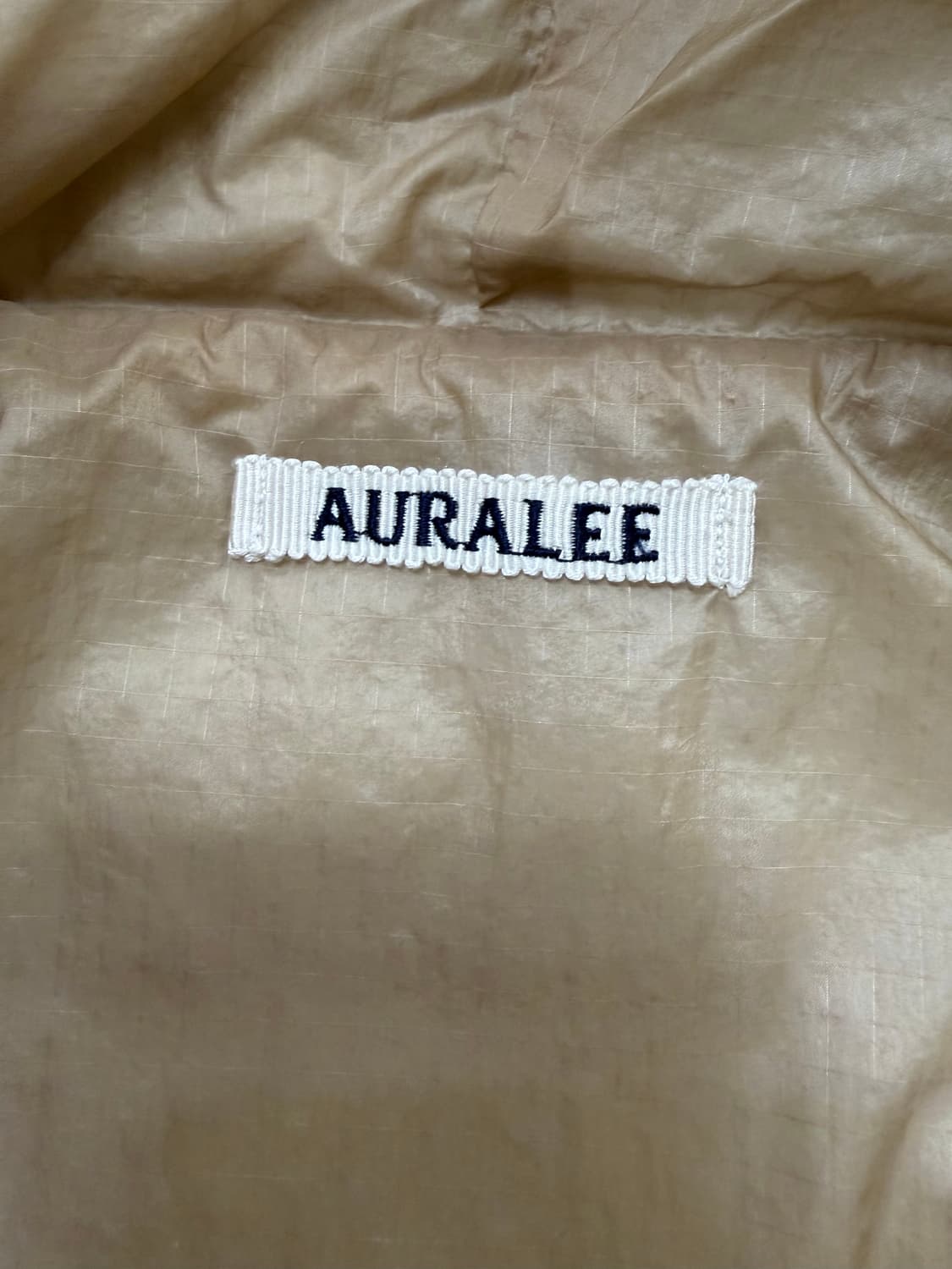 오라리 퀼티드 슈퍼 라이트 나일론 립스탑 필드 블루종 상품이미지3