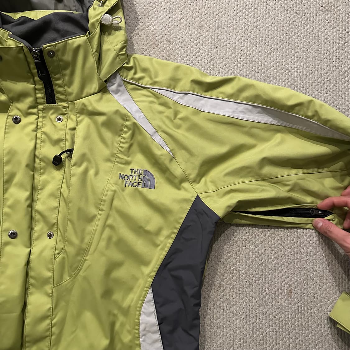 노스페이스 서밋 시리즈 고어텍스 자켓 상품이미지3