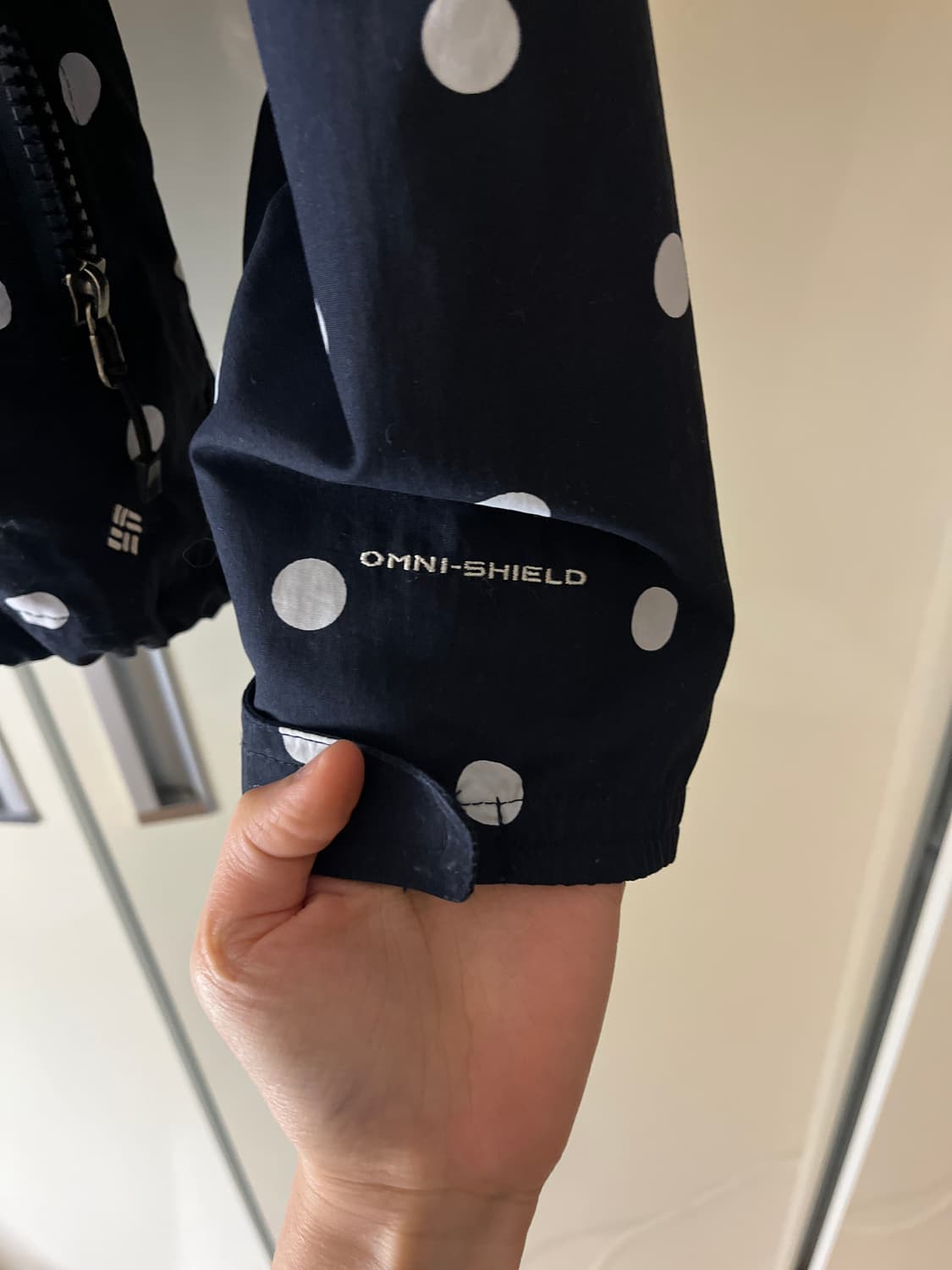 컬럼비아 도트 바람막이 자켓 상품이미지3