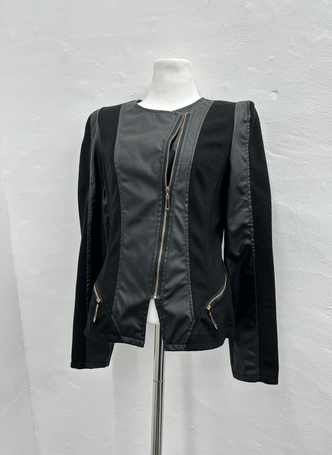 Black panel leather zip up jacket 상품이미지2