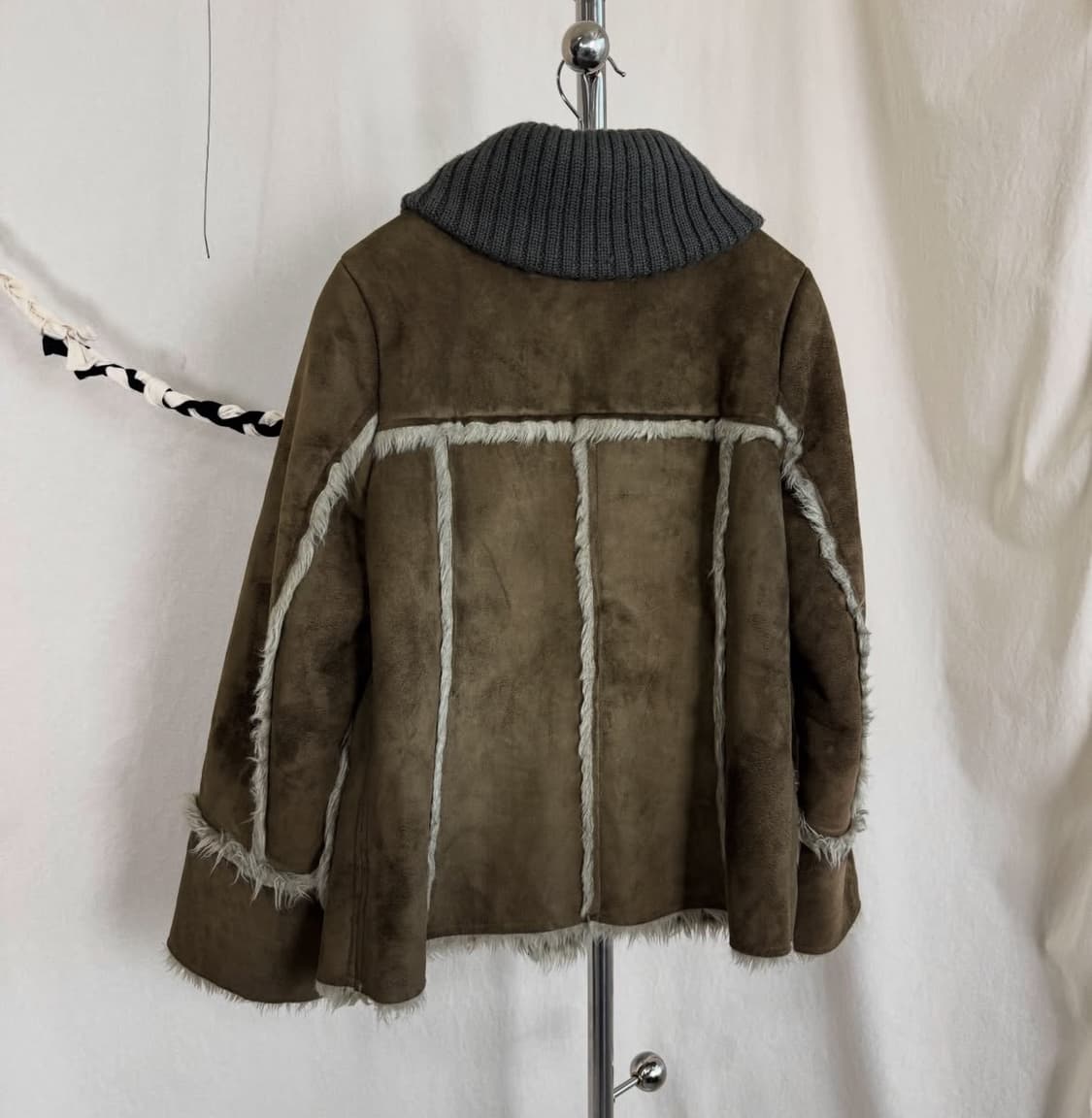 SUPER HAKKA Shearling Jacket 상품이미지3