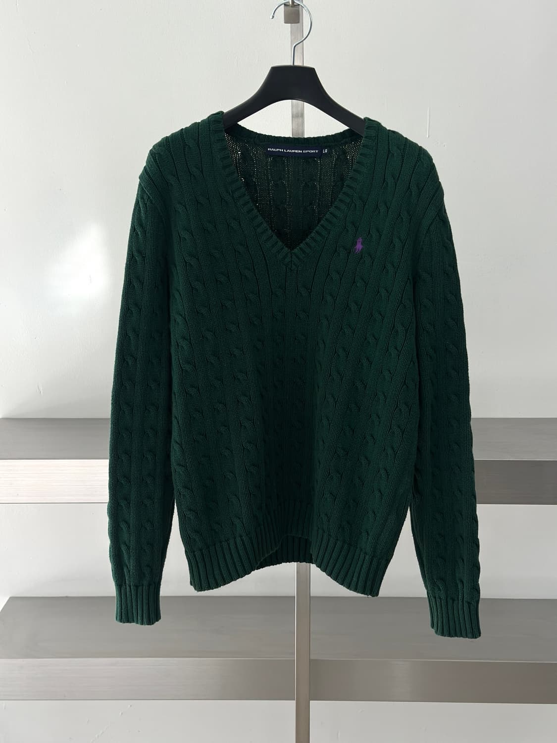 랄프로렌 스포츠 딥그린 V넥 케이블 니트  상품이미지3