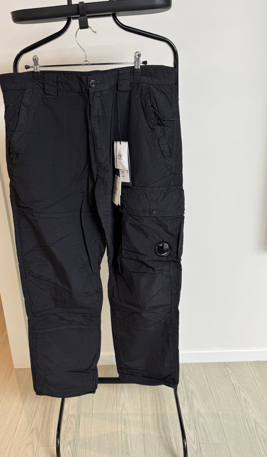 cp컴퍼니 플랫나일론 루즈핏 카고팬츠 48 상품이미지4