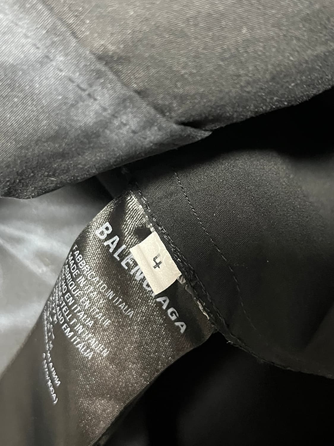 발렌시아가 스케이터 셔츠 상품이미지3