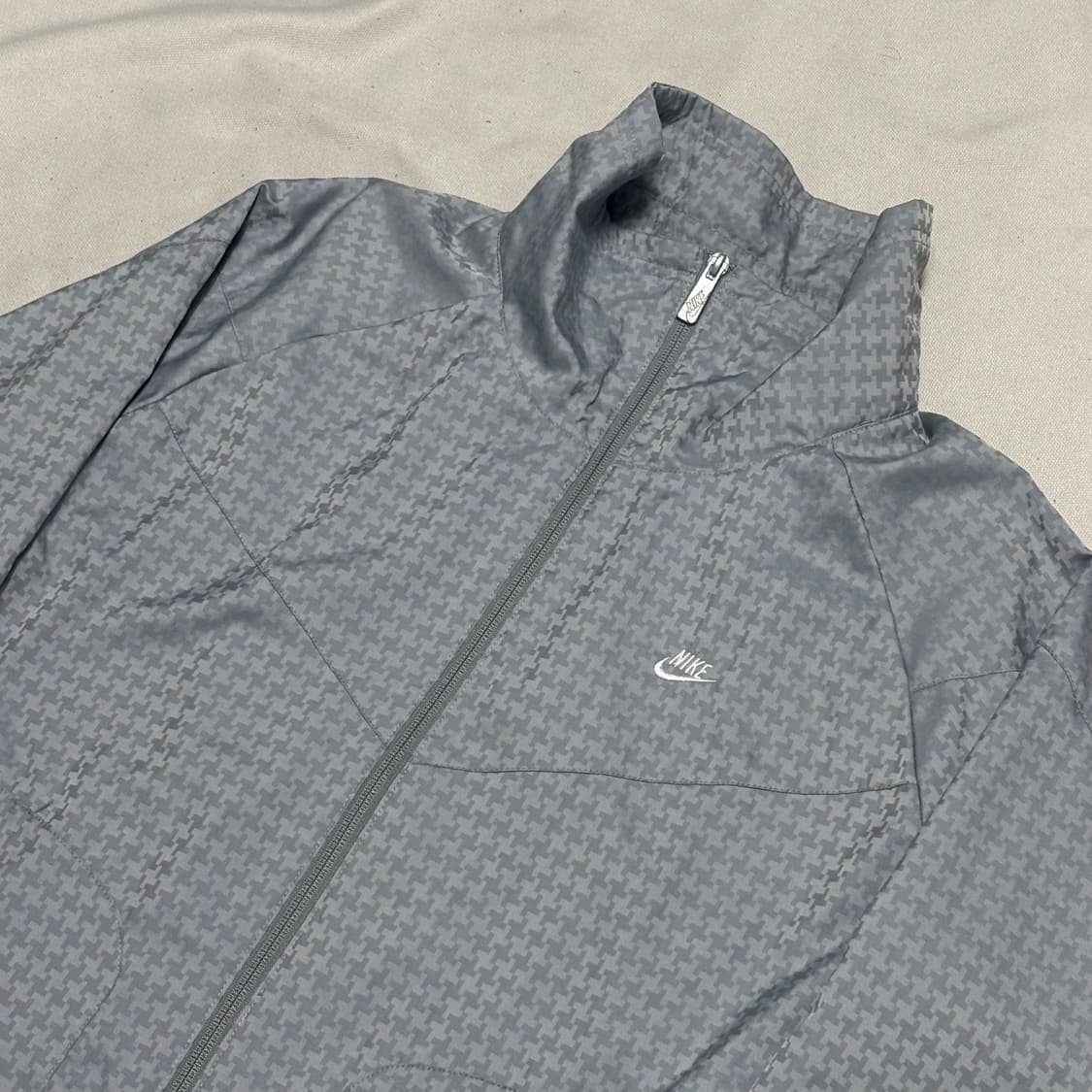 XL 나이키 그레이 바람막이 상품이미지1