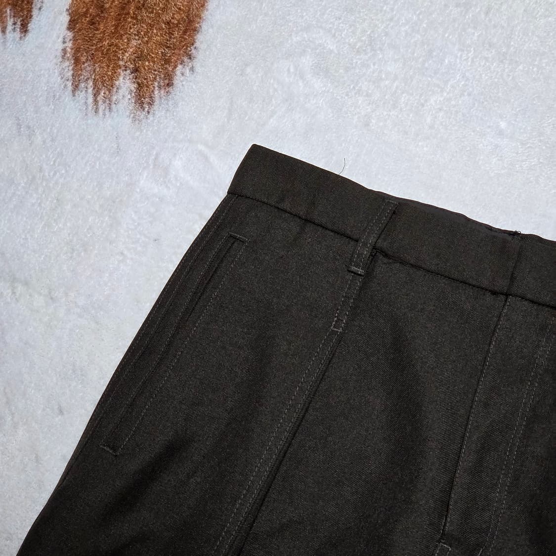 인사일런스 브라운 핀턱 와이드 팬츠 상품이미지2