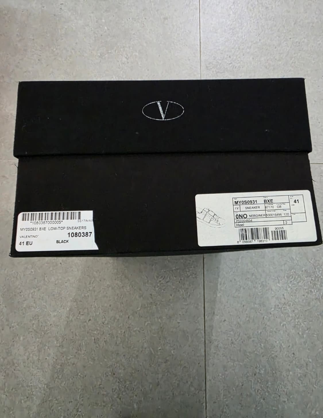 발렌티노 락스터드  언타이틀 스니커즈 블랙 상품이미지6