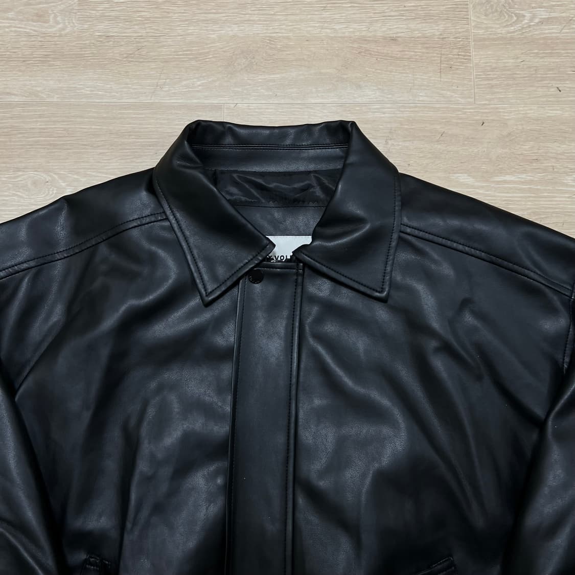 레이디볼륨 여성 봄버핏 비건 레더 라이더 가죽자켓 [블랙] FREE 상품이미지2