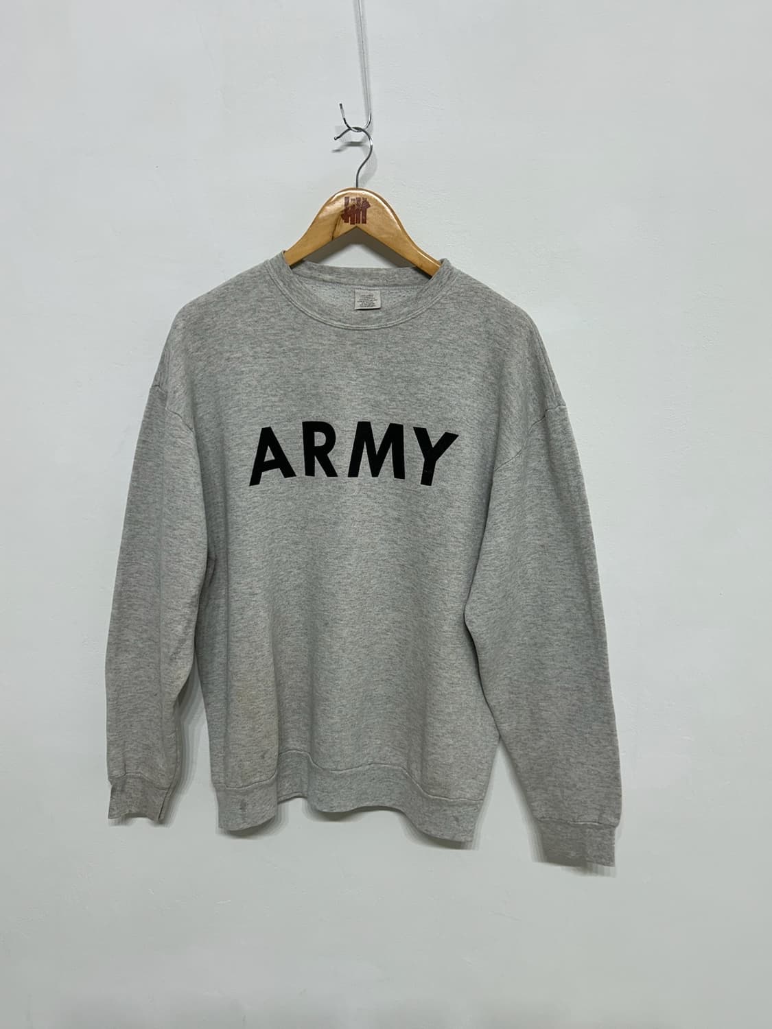 00's U.S Army  Sweatshirt. 상품이미지1