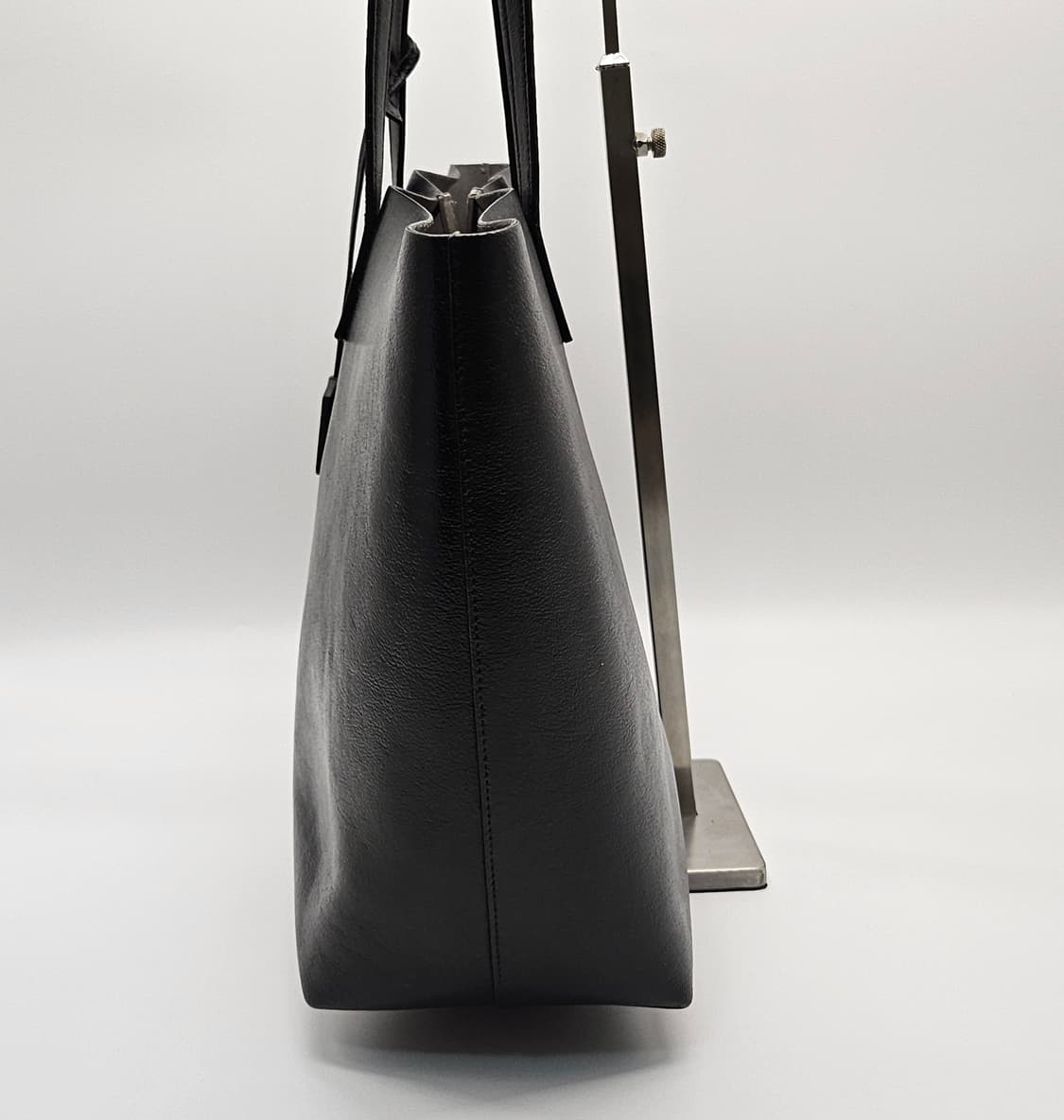 정품 입생로랑 이스트 웨스트 쇼퍼백 상품이미지6