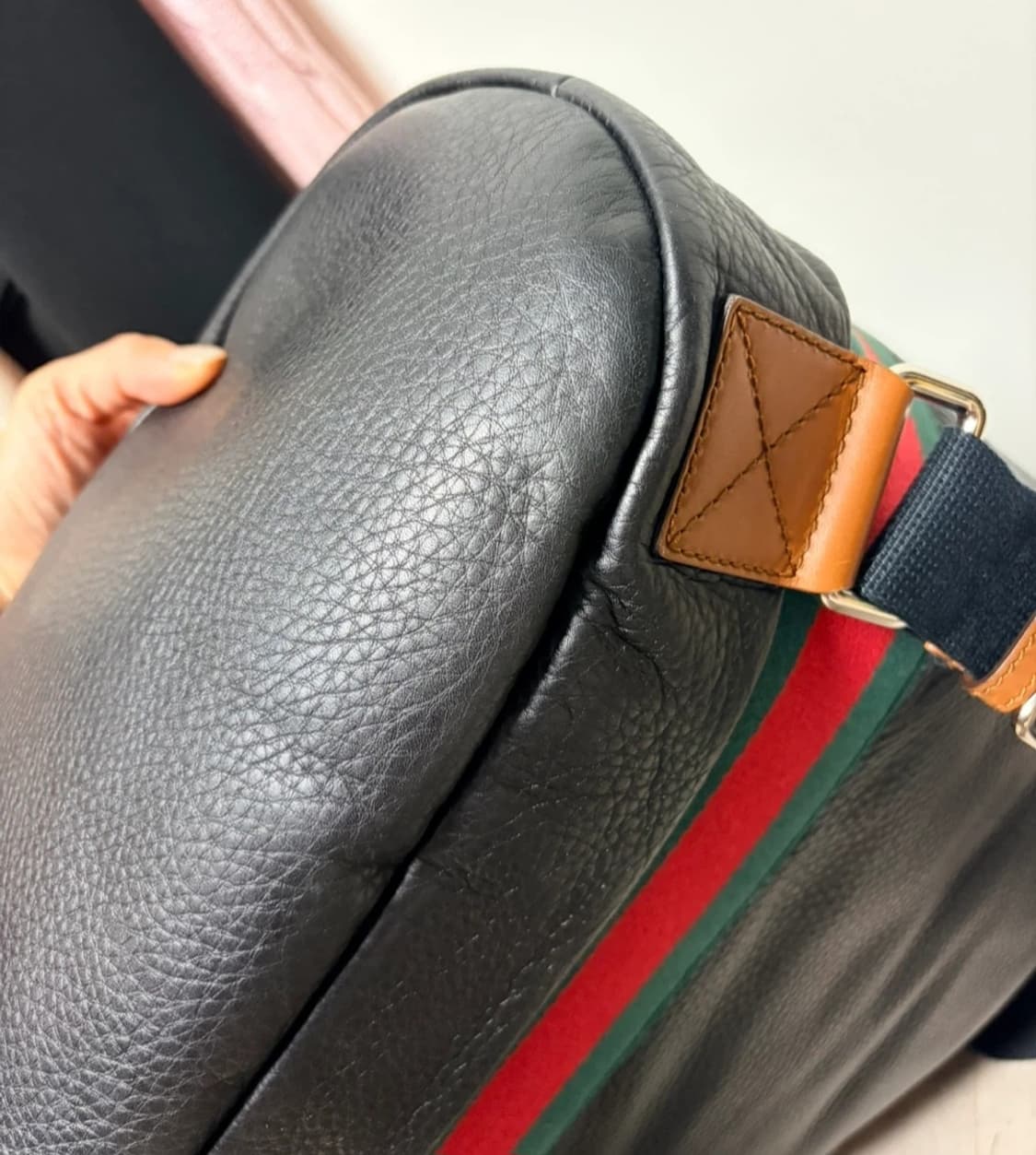 구찌 레더 램스킨 시그니처 WEB 스트라이프 백팩 281412 상품이미지4