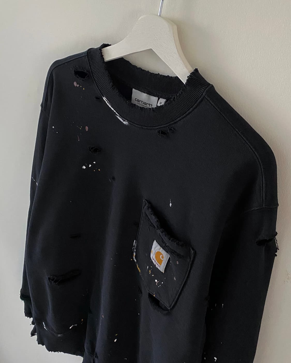 칼하트 디스트로이드 페인팅 맨투맨 상품이미지3