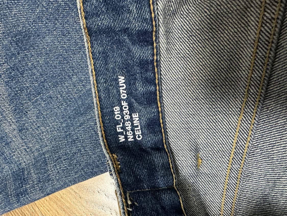 23FW 셀린느 플레어 서프 진 - 유니언 워시 데님 상품이미지4