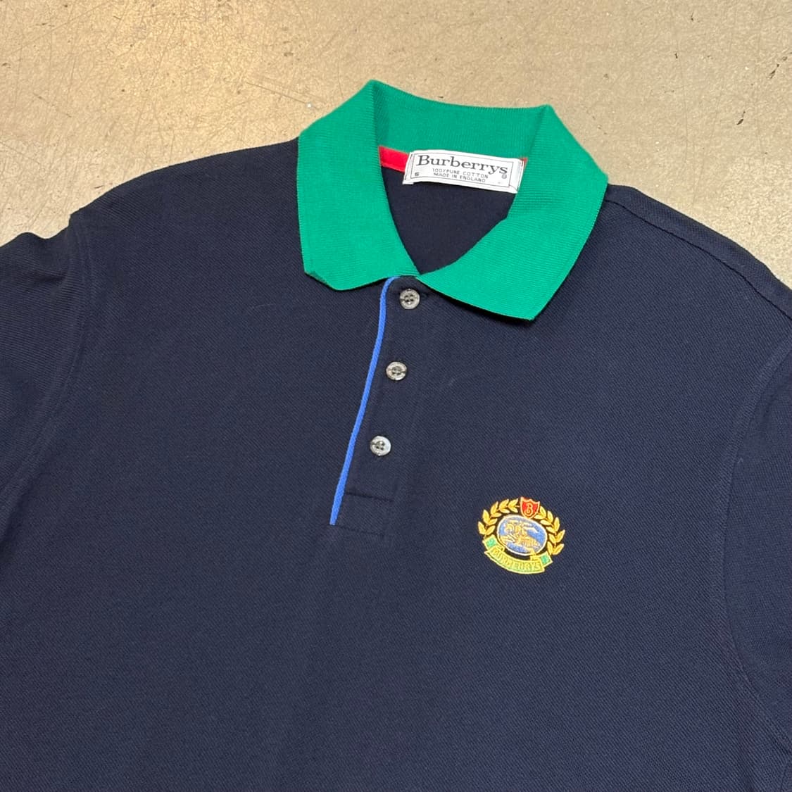 S 버버리 그린 카라 네이비 반팔 티셔츠 상품이미지1